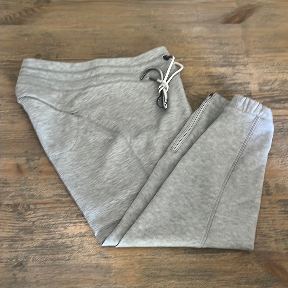 Gray Athleta Joggers.. Super Soft Fabric